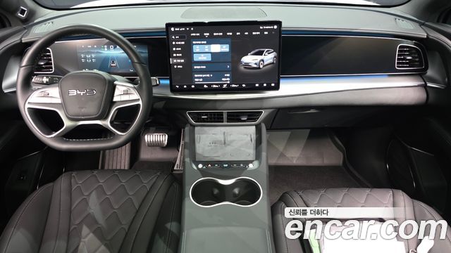 BYD Sea Lion 7 — interior