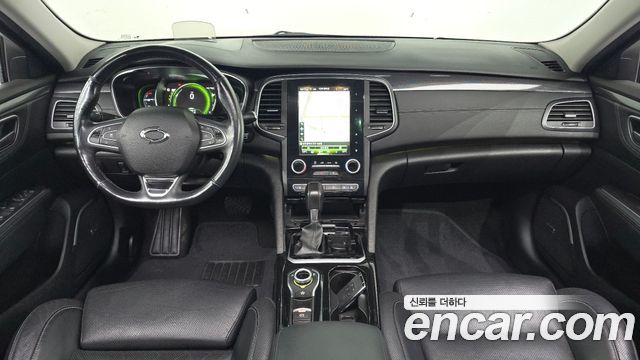 Renault Korea SM6 — interior