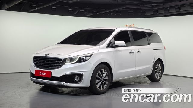 Kia Carnival — exterior
