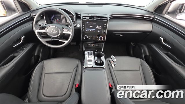 Hyundai Tucson — interior