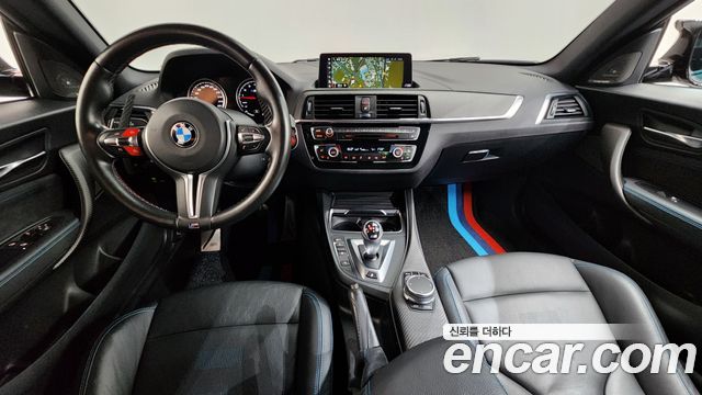 BMW M2 — interior
