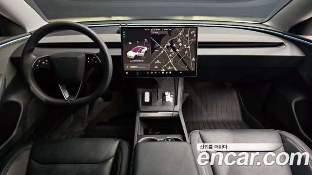 Tesla Model 3 — interior
