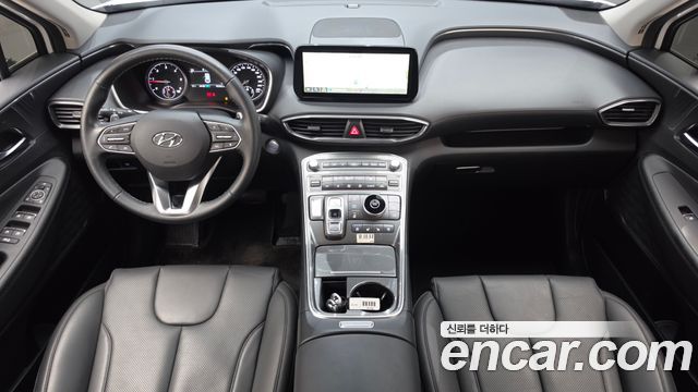 Hyundai Santa Fe — interior
