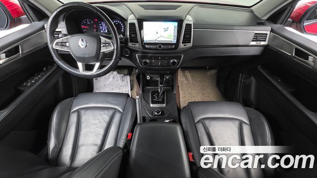 KG Mobility Rexton — interior