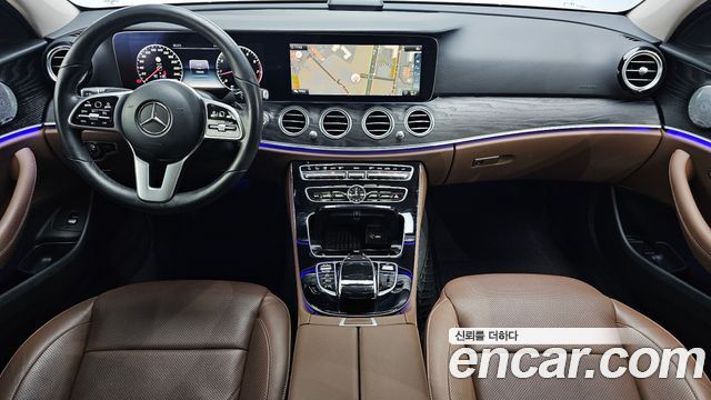 Mercedes-Benz E-Class — interior