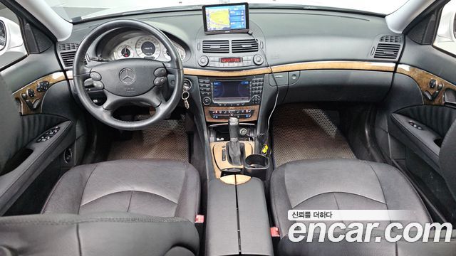 Mercedes-Benz E-Class — interior