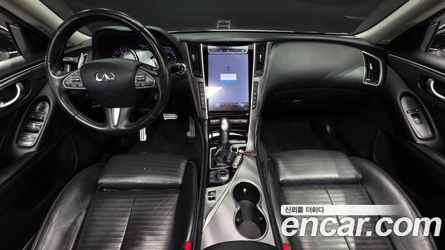 Infiniti Q50 — interior