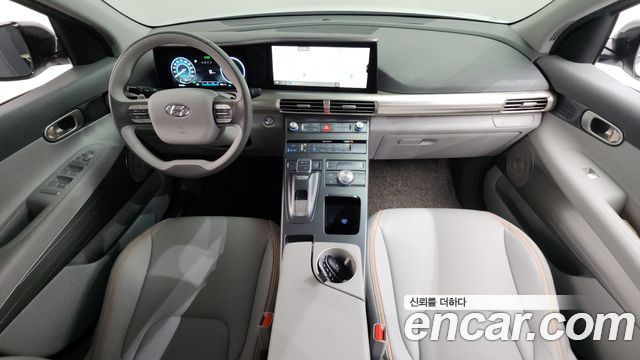 Hyundai Nexo — interior