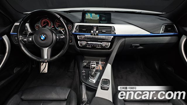 BMW 3 Series — interior
