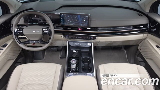 Kia Carnival — interior