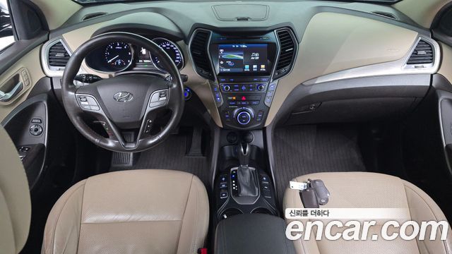 Hyundai Maxcruz — interior