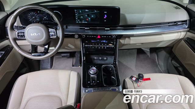 Kia Carnival — interior