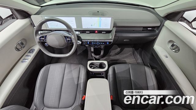Hyundai IONIQ 5 — interior