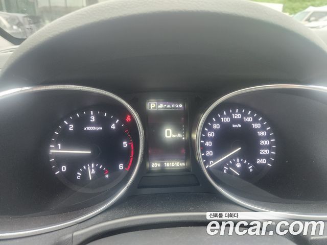 Hyundai Santa Fe — interior