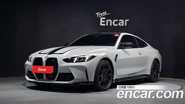 BMW M4 — exterior