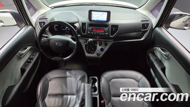 Kia Ray — interior