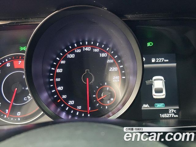 Hyundai Avante — interior