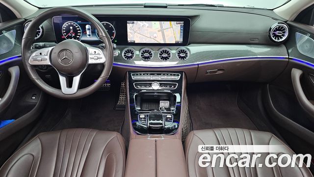 Mercedes-Benz CLS-Class — interior