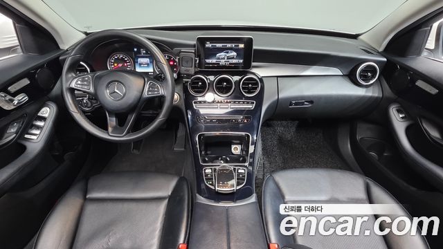 Mercedes-Benz C-Class — interior