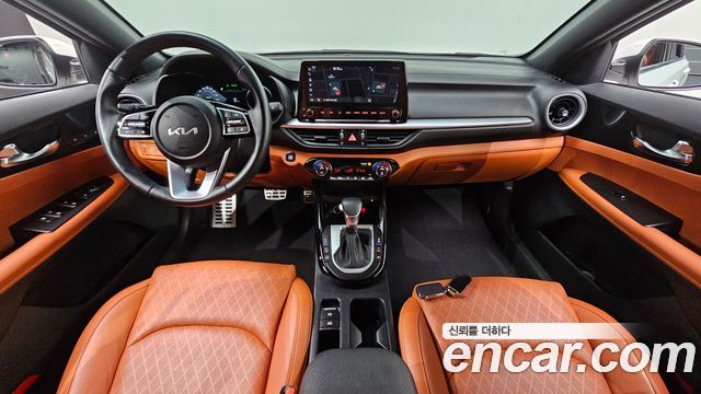 Kia K3 — interior