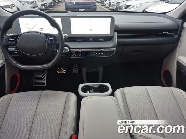 Hyundai IONIQ 5 — interior