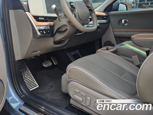 Hyundai IONIQ 5 — interior