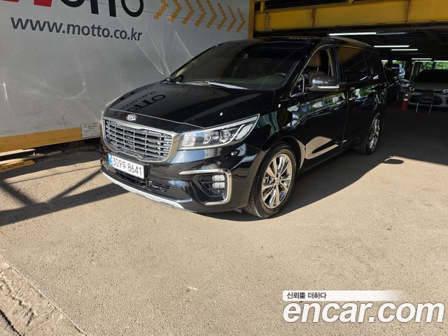 Kia Carnival — exterior