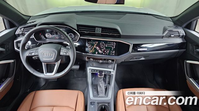 Audi Q3 — interior