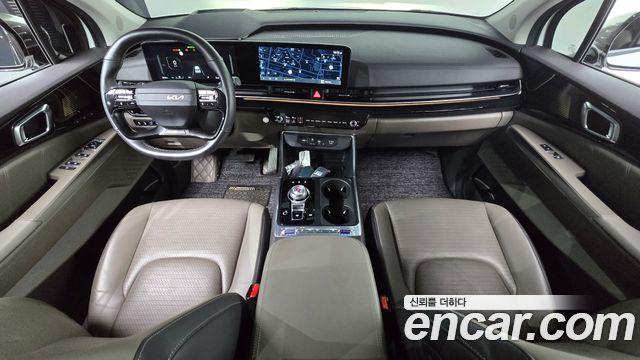 Kia Carnival — interior
