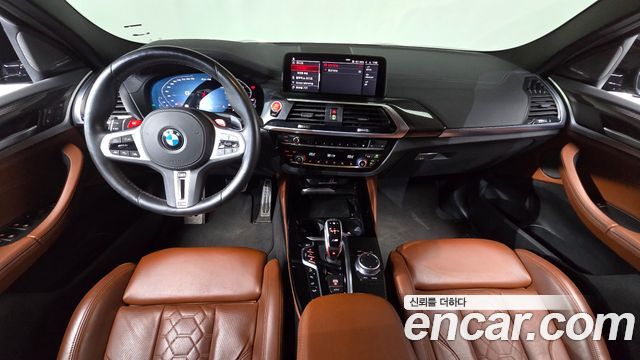 BMW X4M — interior