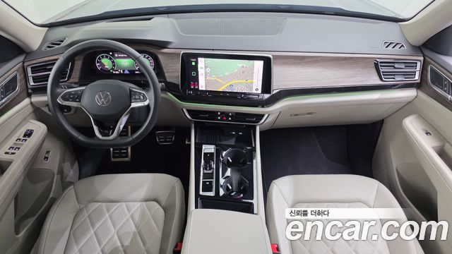 Volkswagen Atlas — interior
