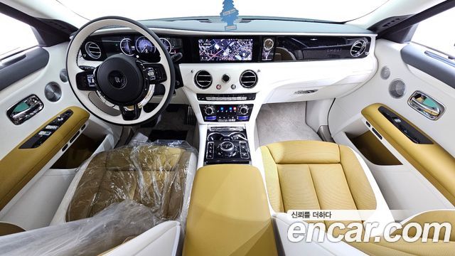 Rolls-Royce Ghost — interior