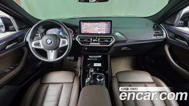 BMW X4 — interior