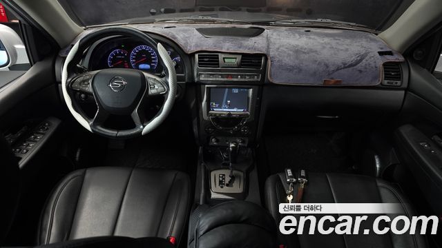 KG Mobility Rexton — interior