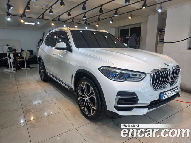 BMW X5 — exterior