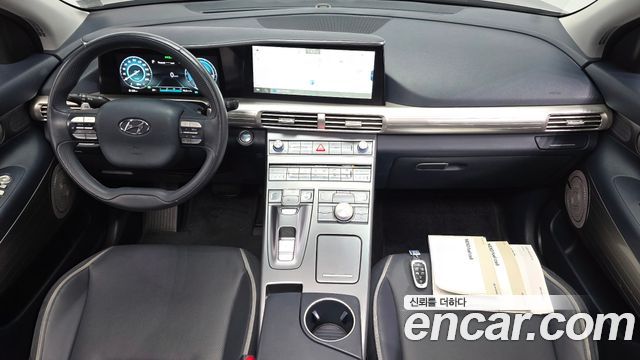 Hyundai Nexo — interior