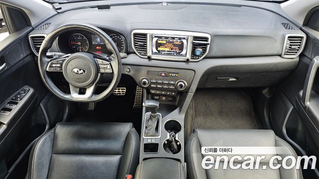 Kia Sportage — interior