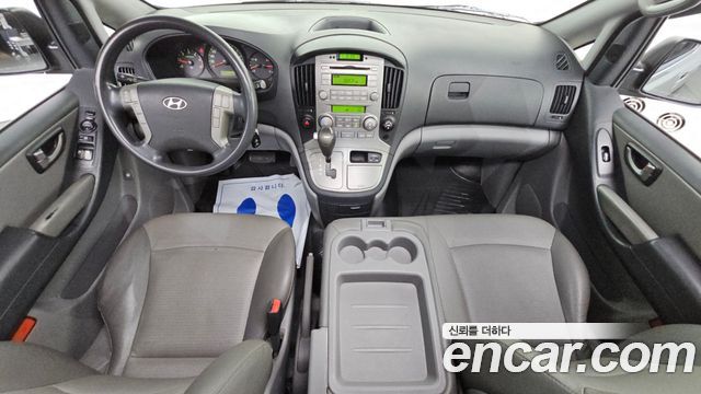 Hyundai Starex — interior