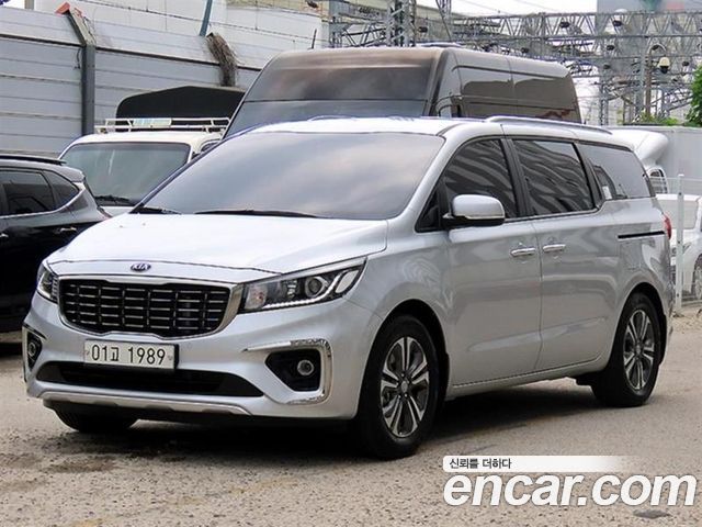 Kia Carnival — exterior