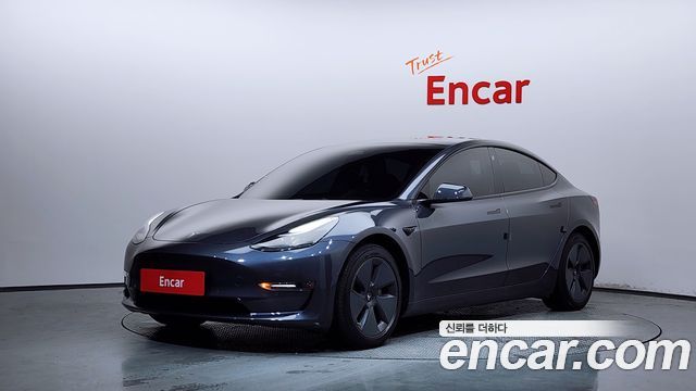 Tesla Model 3 — exterior
