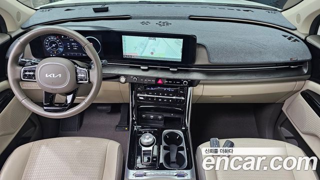Kia Carnival — interior