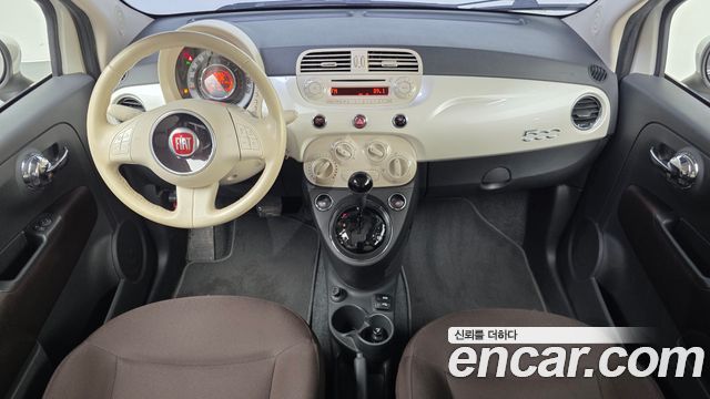 Fiat 500 — interior