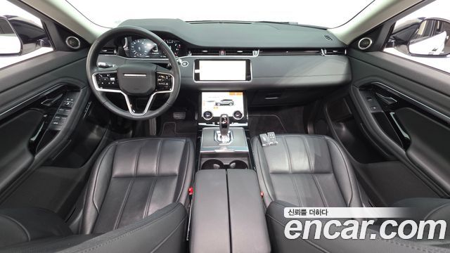 Land Rover Range Rover Evoque — interior
