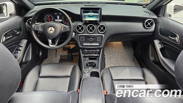 Mercedes-Benz A-Class — interior