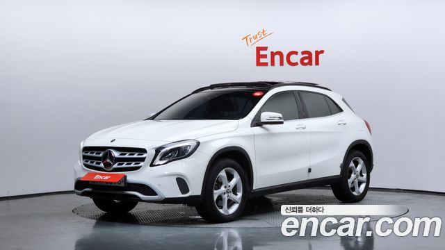 Mercedes-Benz GLA-Class