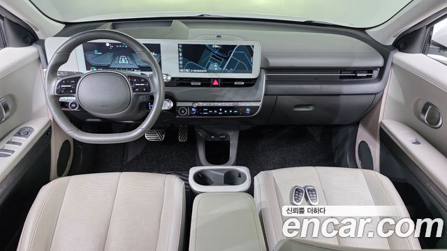 Hyundai IONIQ 5 — interior