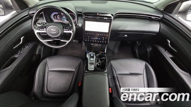 Hyundai Tucson — interior