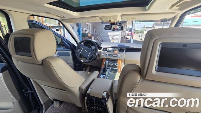 Land Rover Range Rover Sport — interior