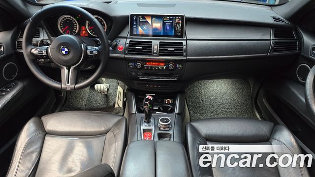 BMW X6 M — interior
