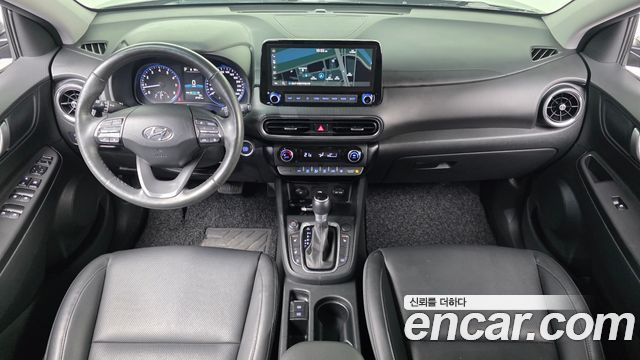 Hyundai Kona — interior